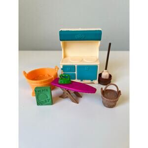Li'l Woodzeez Housekeeping Toy Set with Miniature Accessories